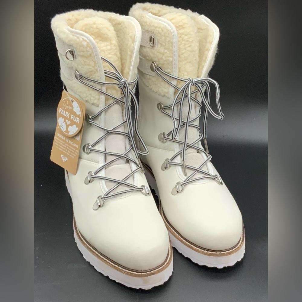 Roxy (10) Brandi faux fur boot NWT